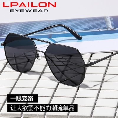 新款太阳镜男士多边形飞行员大框偏光变色墨镜驾驶开车司机镜8692