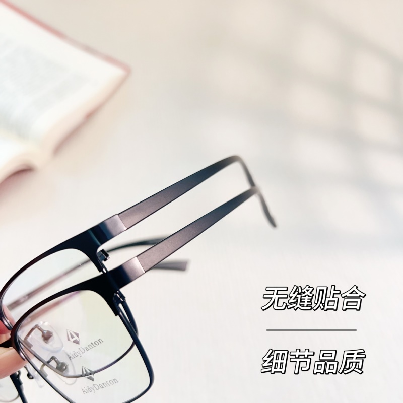 跨境批发钢板眼镜架7760男士金属休闲全框架丹阳塑钢腿眼镜架厂家